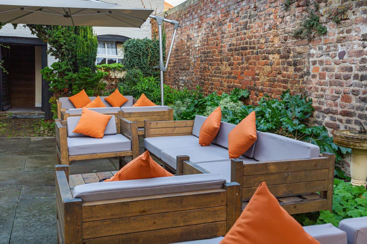 The Tudor House Hotel, Tewkesbury, Gloucestershire Exterior photo